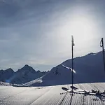 Davoser Huesli By Mountain *